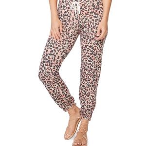 MONROW | NWT NEW! Animal Print Skinny Sweatpants XS Cotton